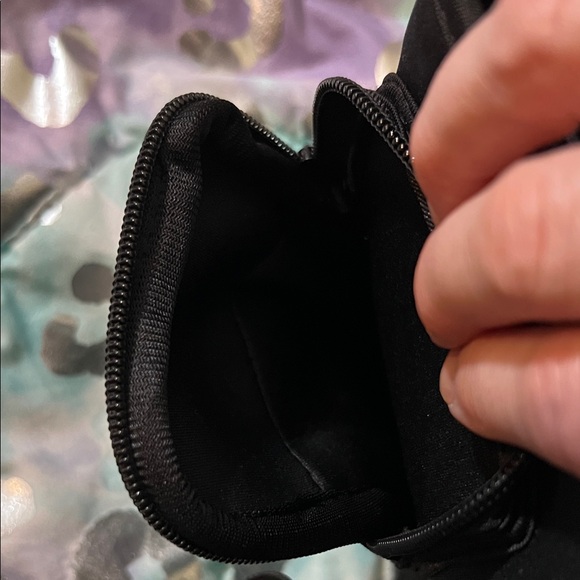 SHEIN Neoprene Stylish Black Water Bottle Carrier-NWOT - Picture 5 of 7